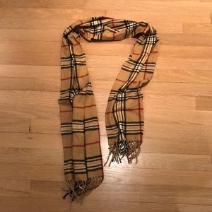 Beige plaid scarf